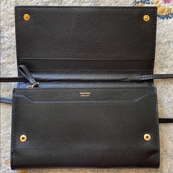 AUTHENTIC TOM FORD BLACK CROSSBODY/WALLET! - Picture 5 of 5